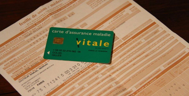 Carte vitale et feuille de soin